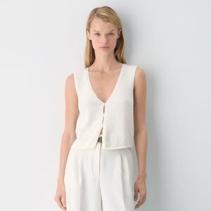 Basque Sweater Vest Wilfred